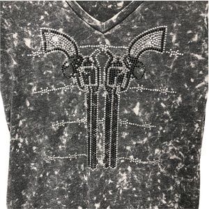 Cowgirl Hardware Stonewashed Long-sleeved Tee w/Double 6 shooters SZ M Blingy